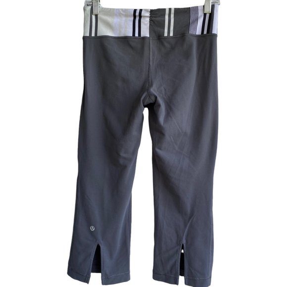 LULULEMON Womens Capri Legging Size 6 White Grey Striped Waistband - Picture 2 of 9